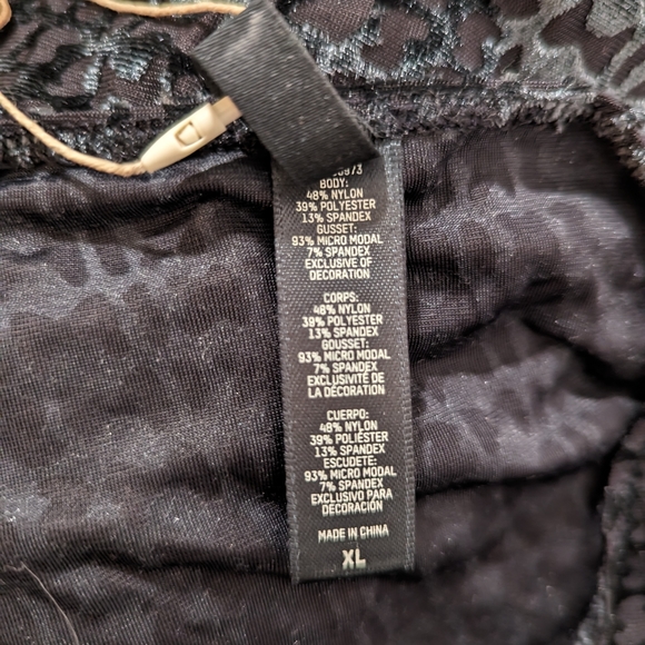 SKIMS Bodysuit NWT Velvety Burnout Logo size XL - Picture 10 of 17